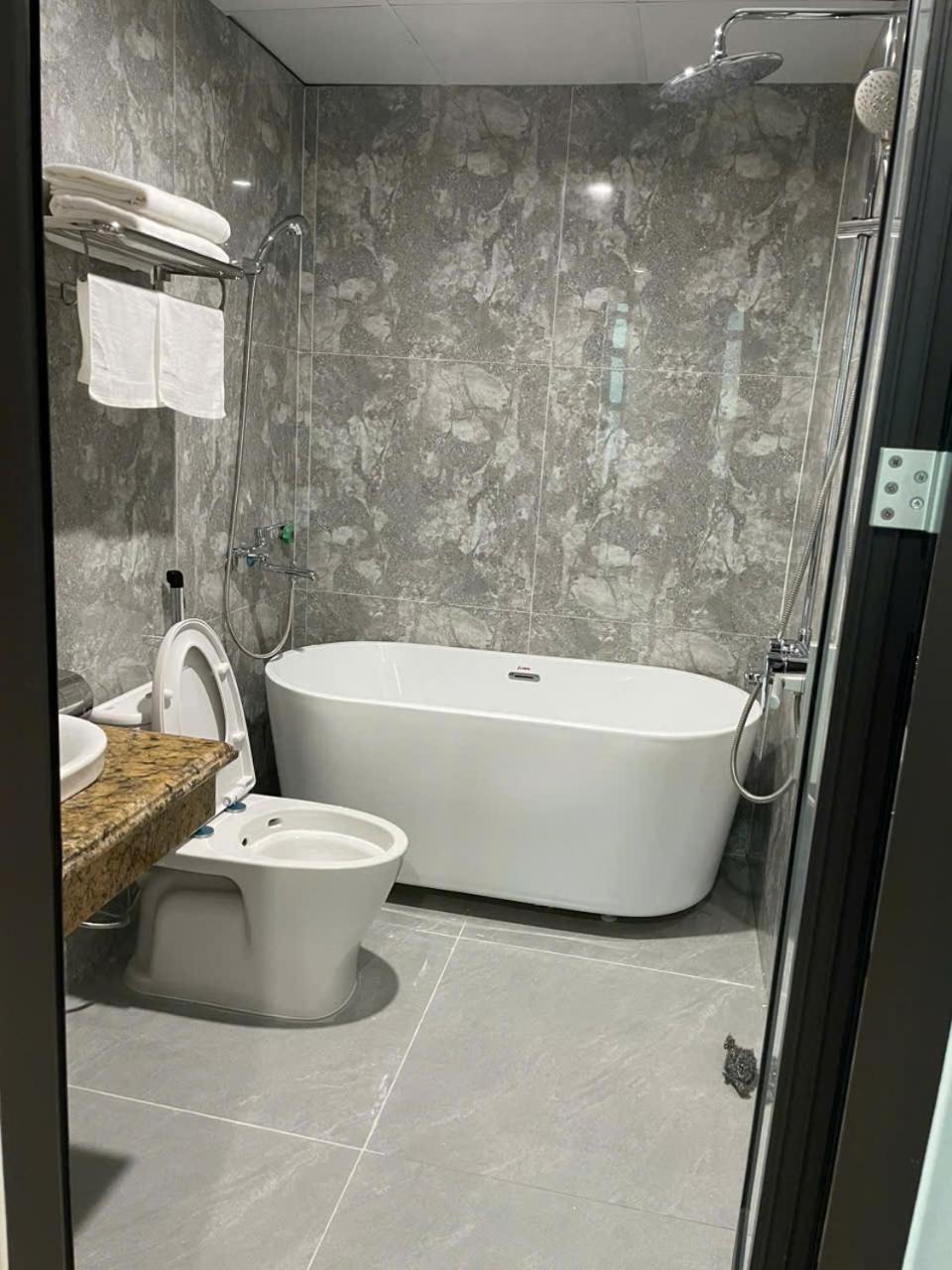 A90 Hotel Phu Ly 外观 照片